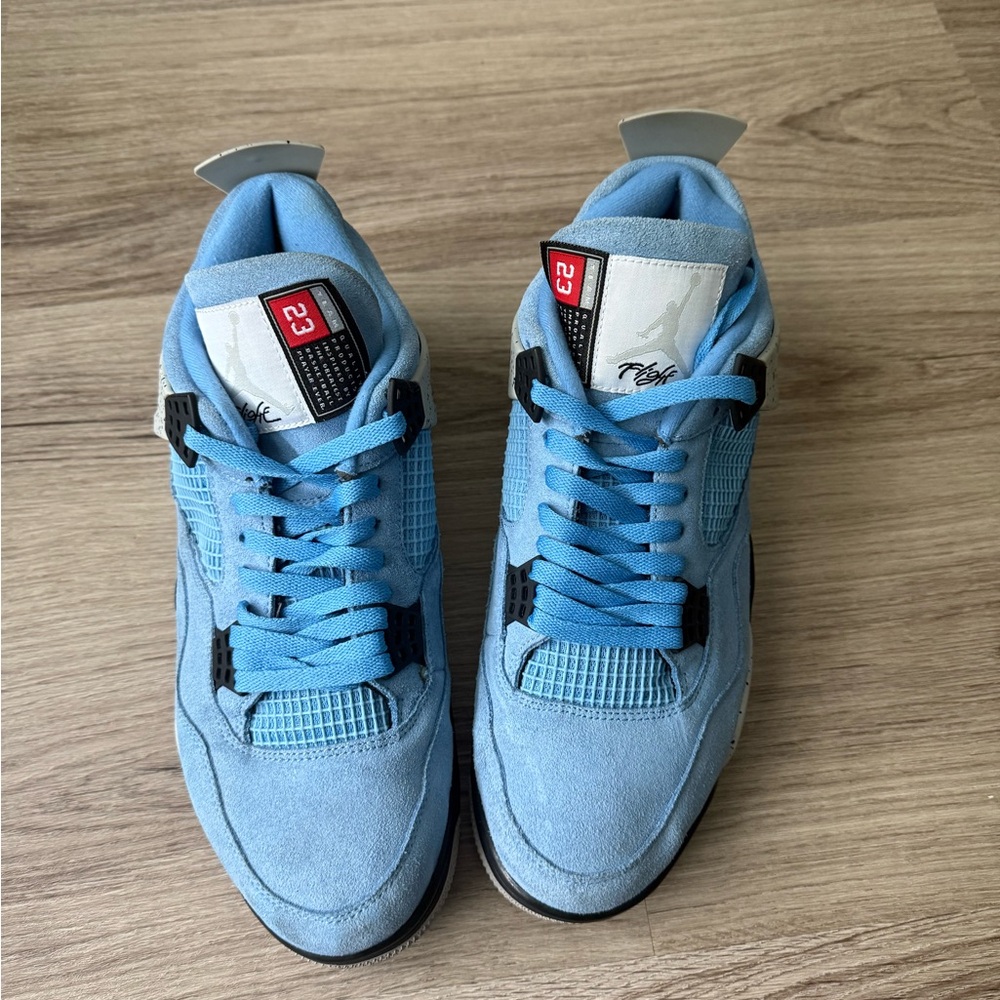Jordan 4 university blue